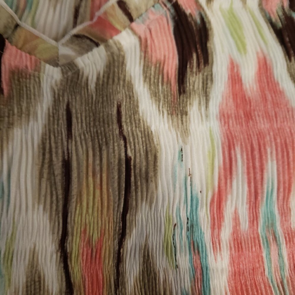 SHARAGANO Smocked & Flowy Top - Picture 3 of 9